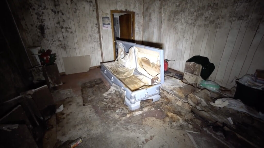 Step inside the abandoned funeral home where BODIES were left to rot ...