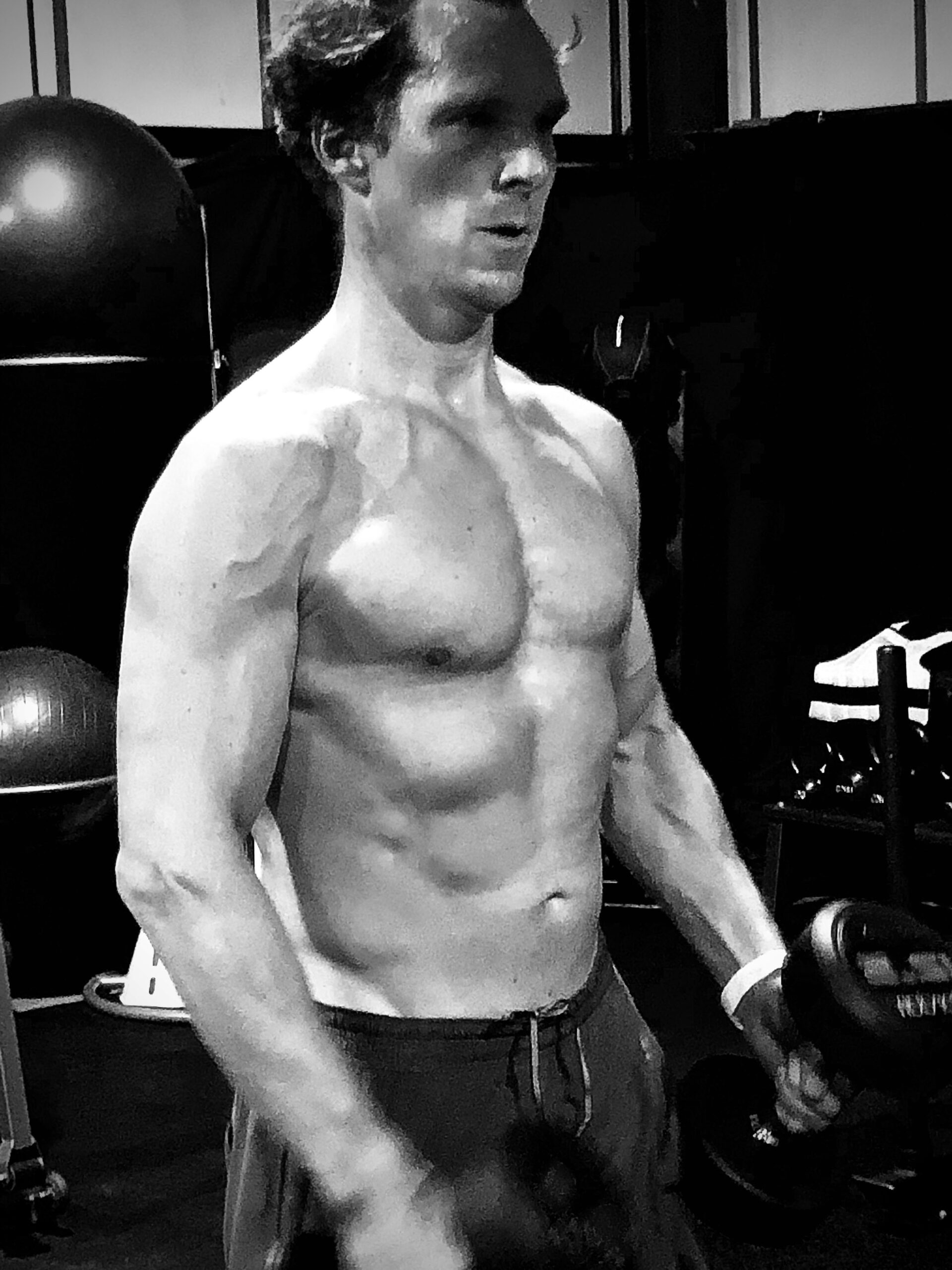 James Bond's trainer shares GRUELLING workout to do if you want to look ...