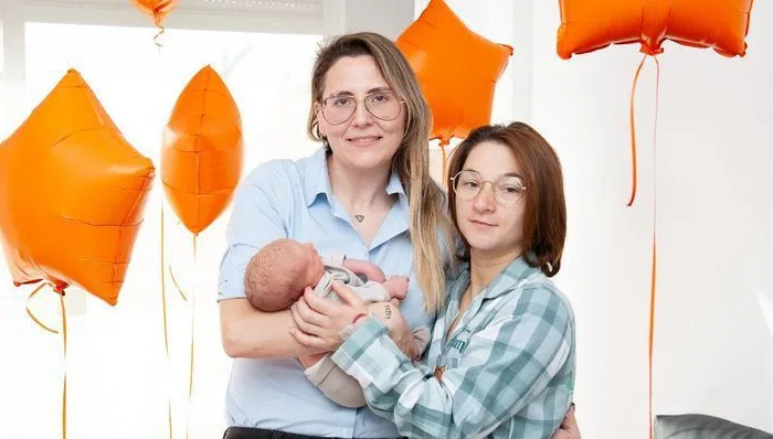 Lesbian couple have baby they BOTH carried