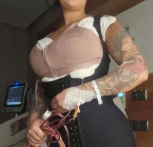 picture of Jeanette upper body, the 33-year-old mum who diet after having a boob job lipo, and a Brazilian butt lift in a bid to achieve her dream body in turkey.