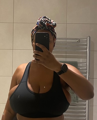 After years of suffering from gigantomastia, Rochelle, 37, undergoes a life-changing breast reduction, boosting her confidence and allowing her to enjoy life to the fullest.