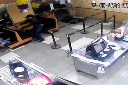 Gang member Rauney Jander Barrozo Vieira was shot dead at point-blank range while eating at Subway in Porto Velho, Brazil. CCTV footage shows the horror unfold as police investigate the motive.