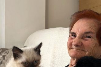 Beloved Alzheimer's influencer Antonia Amador, known as Antonia La Chunga, has passed away at 88. Her touching videos, shared by her daughter Toñi, amassed over 700,000 followers.
