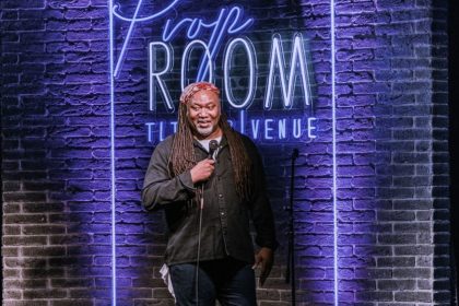 Police investigate a reported "hate incident" after two Israeli audience members were heckled out of Reginald D Hunter's Edinburgh Fringe show following a controversial joke about Israel.