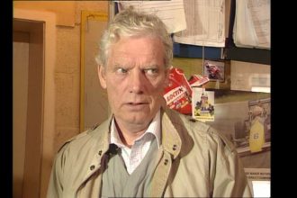 Geoffrey Hinsliff, best known for playing Don Brennan on Coronation Street, has passed away at 86. Tributes are pouring in for the actor, remembered for his long career in television and theatre.