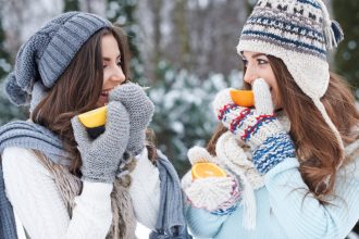 Embrace the cosy charm of winter living! Discover tips for creating warmth, comfort, and joy in your home, routines, and lifestyle during the chilly season.