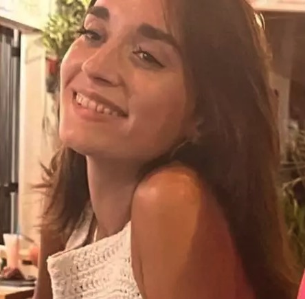 Tragic incident: 24-year-old Agostina Rubini Medina believed to have died after climbing into a rubbish container in Spain. Forensic analysis underway.