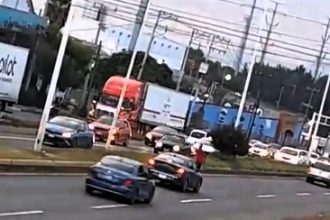 A suspected "claim cheat" in Mexico staged getting hit by a car but was ironically run over in a real accident, caught on viral footage, sparking social media reactions.