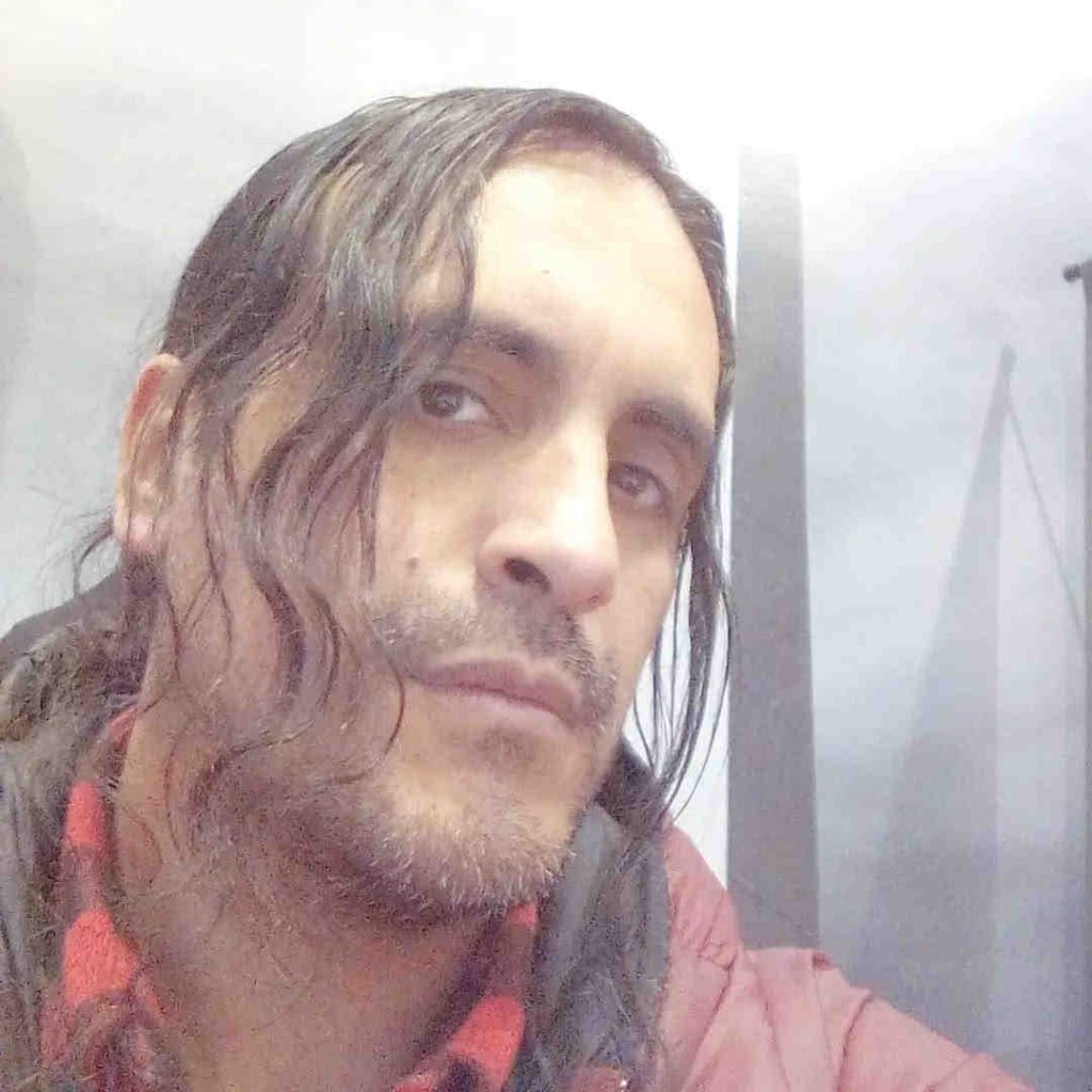 Actor accused of stabbing estranged wife 28 times in Buenos Aires pizzeria before turning the knife on himself. Victim miraculously survives; investigation ongoing.