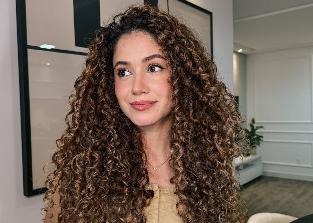 Influencer Farkile shares her journey battling thyroid cancer that spread after a prophetic dream led to her diagnosis; raises awareness and inspires followers.