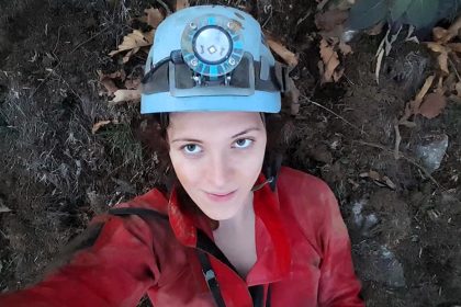 An explorer has become trapped in Italy's Abisso Bueno Fonteno cave for the second time this year. A complex rescue operation is underway, expected to take days.