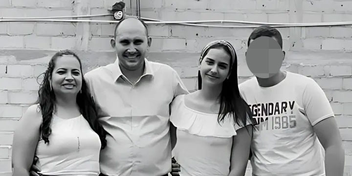 Family of three tragically killed by hitmen during lunch in Colombia, leaving son in critical condition. Community mourns loss of "pillars of the community."