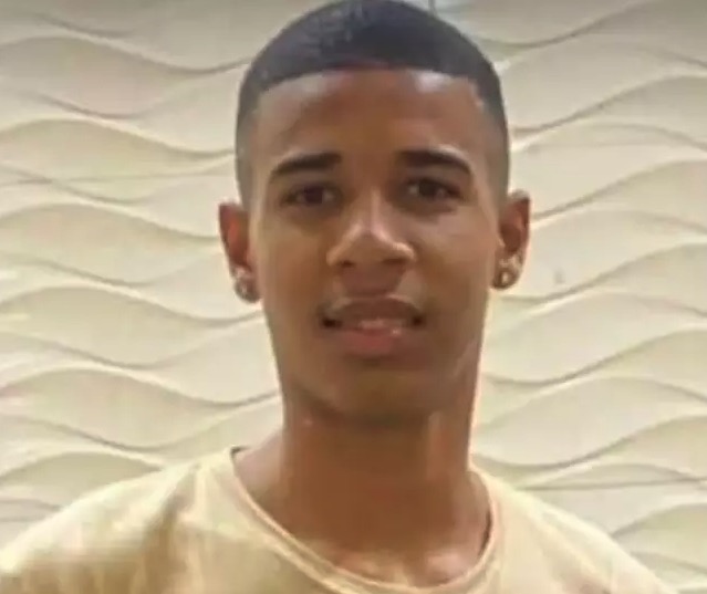 Teen footballer Kauan Pereira, tragically shot in Brazil, becomes a hero as his donated organs save lives. Investigation into the shocking incident is ongoing.
