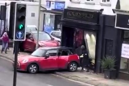 A stolen Mini was used in a daring ram-raid at a Surrey jewellers, with masked crooks fleeing with high-end loot. Police arrested three suspects after a chase.
