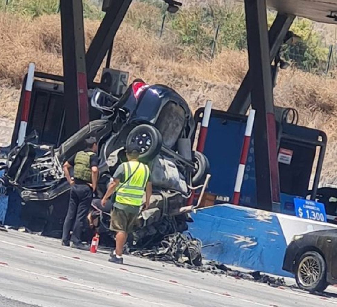 Driver, 20, killed after smashing into concrete barrier at toll booth ...