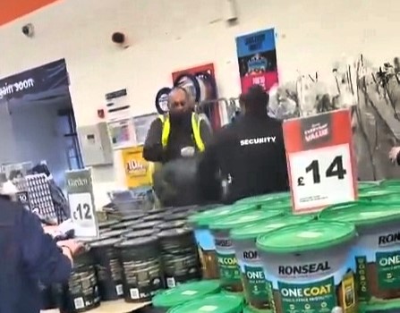 Heroic security guard stops suspected shoplifter at a B&M store in Hull. Locals praise his quick actions as retail theft continues to rise across the UK.