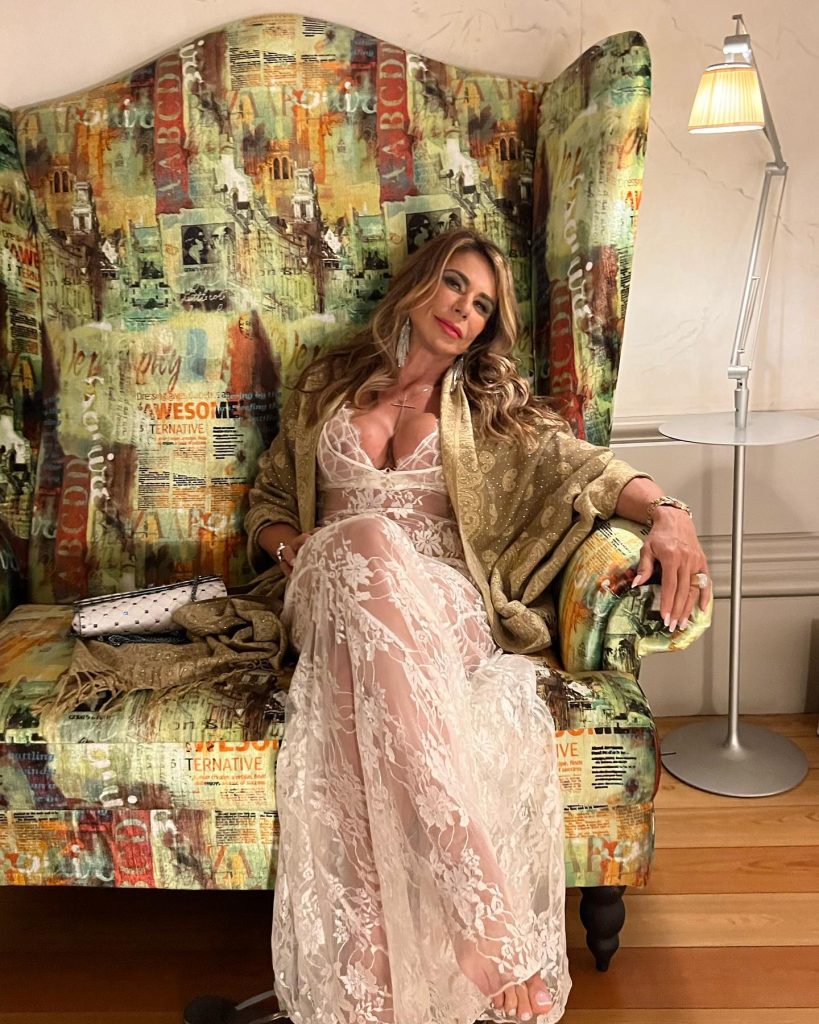 Super-fit 55-year-old Andréa Sunshine spills on her steamy holiday fling with twin brothers half her age, calling it the "best fling" of her life.