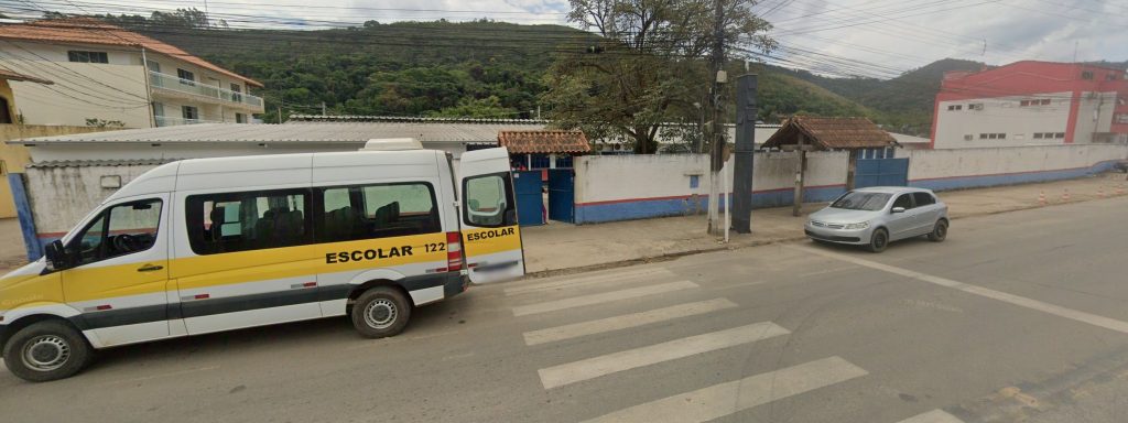 Four-year-old girl hands out cocaine to classmates, thinking it was sherbet. Incident in Rio de Janeiro sparks investigation after 16 packets were found. One arrest made.