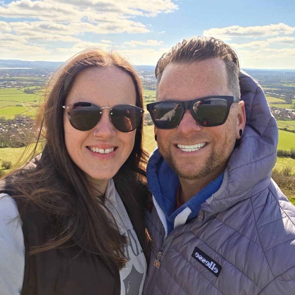 Hooked on energy drinks, a UK man lost multiple teeth and flew to Turkey for a £9K smile makeover. Now confident and warning others, he’s ditched the cans for good.