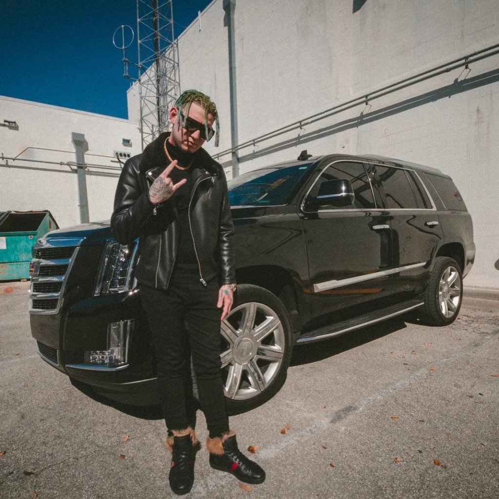 Latin trap star Lary Over has left music behind to become a pastor, now traveling the US delivering sermons and sharing his faith-driven transformation with fans.