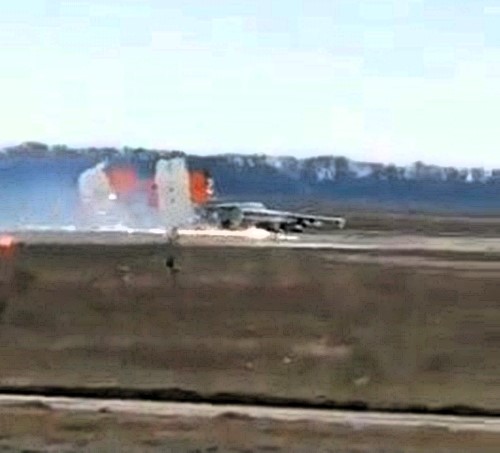 A Russian Su-25 fighter jet crash-landed without using landing gear, sliding safely on its belly in a dramatic emergency landing near the Ukrainian border.