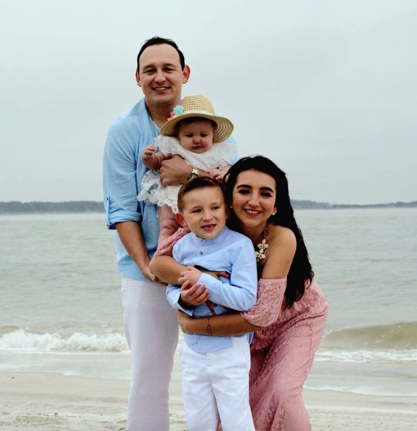 Dad, two kids and gran killed in tragic boat accident on St. Johns River, Florida. None wore life jackets. Four others survived. A fundraiser has raised over £47,000.