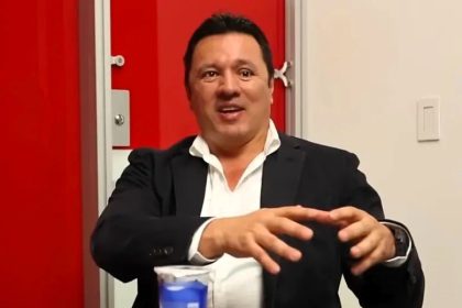 Emerald tycoon Jesús Hernando Sánchez shot dead by suspected sniper outside Bogotá mansion - authorities suspect trained killer linked to drug trafficking networks.