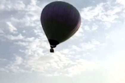 Hot air balloon expert Vasudev Khatri tragically died after getting tangled in guide ropes and falling during a balloon launch at a festival in Baran, India.