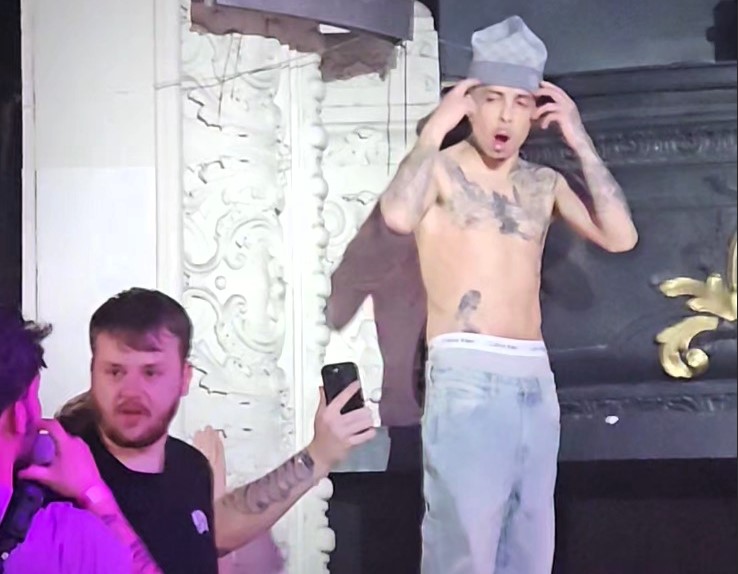 Dappy slammed a fan for dropping his mic during a £6 gig in Colchester - with mixed crowd reactions as the rapper’s frustration played out live on stage.