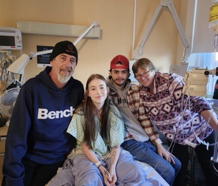 20-year-old Chantal Pelletier relies on a heart pump machine after a shock diagnosis of dilated cardiomyopathy, awaiting a life-saving transplant in Canada.