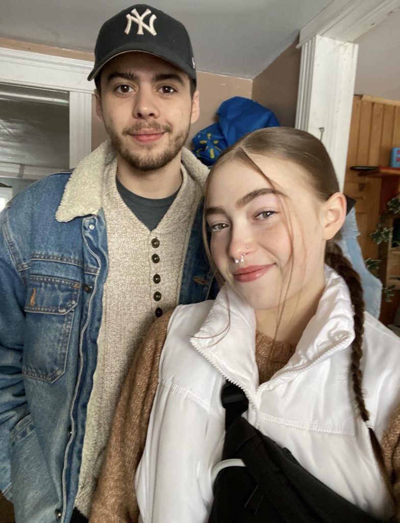 20-year-old Chantal Pelletier relies on a heart pump machine after a shock diagnosis of dilated cardiomyopathy, awaiting a life-saving transplant in Canada.