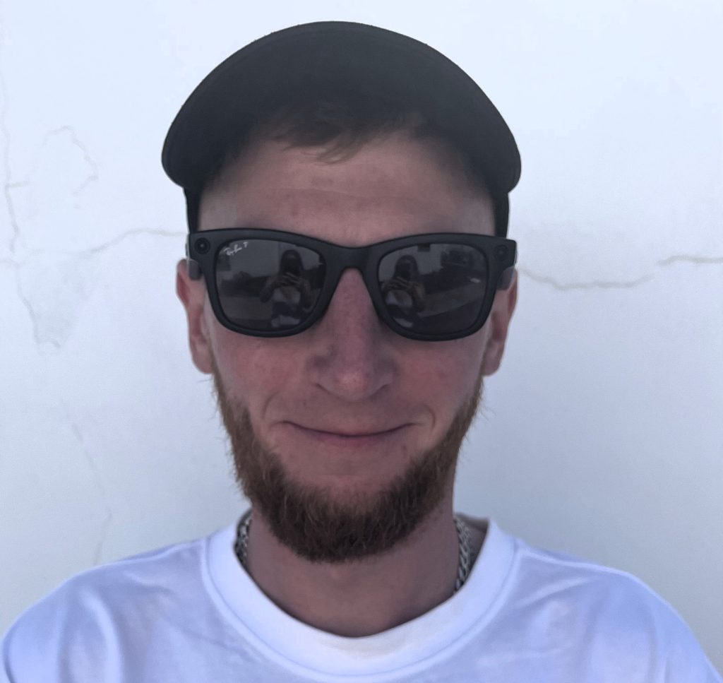 A furious 'Karen' sparked the 2025 sunbed wars in Lanzarote by yelling at tourists over a spot she claimed was hers all week - chaos caught on camera.