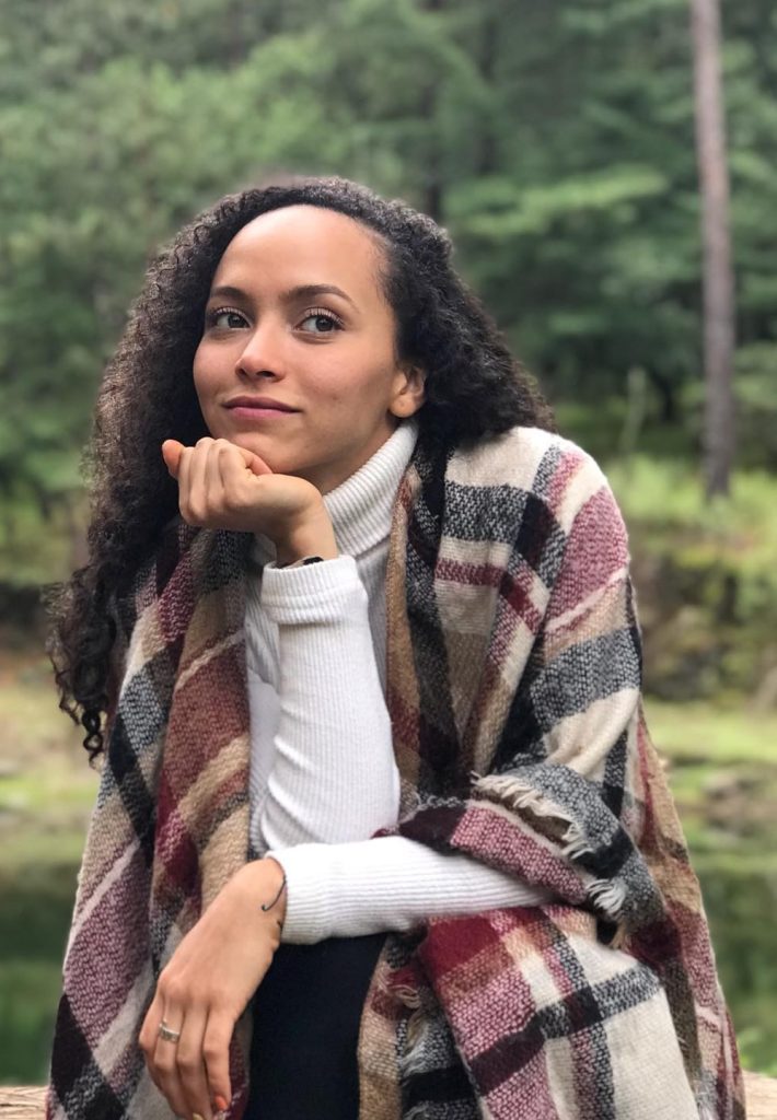 CrossFit athlete Nayeli Clemente, 24, tragically died after collapsing during the Cholula Games in Mexico, sparking criticism over the event’s emergency response and continuation.