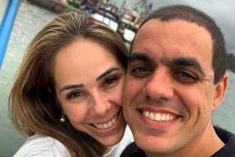 Police sergeant Samir do Nascimento Rodrigues de Carvalho allegedly shot and stabbed his wife to death and wounded their 10-year-old daughter in a Brazilian clinic before being arrested.