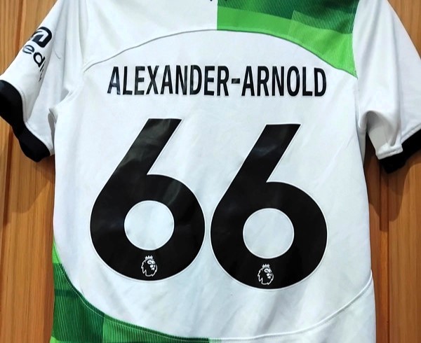 Liverpool fans are selling Trent Alexander-Arnold shirts for as little as £2 after news of his summer exit, with some calling him a traitor while others offer support.