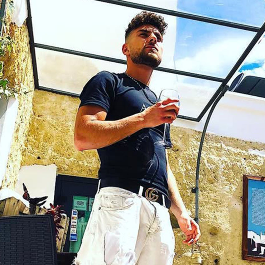 Police are treating the death of missing Italian hairdresser Francesco Diviesti as a mafia-style execution after his burned, bullet-ridden body was found near Barletta.