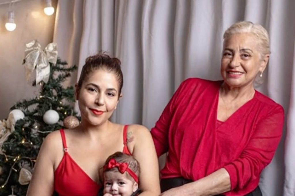 Mum and toddler found dead alongside gran in mysterious circumstances ...