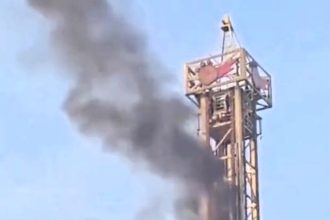 A fire broke out on a drop tower ride at Fanta Wild amusement park in Nanning, China, due to a short-circuited light set. No injuries were reported as the ride was empty.