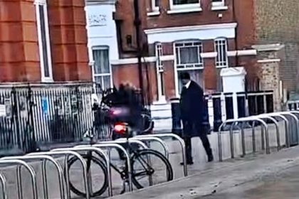 Brazen thieves stole a bike then rode off on a scooter while carrying it through Brixton’s Windrush Square, leaving stunned locals and social media users in disbelief.
