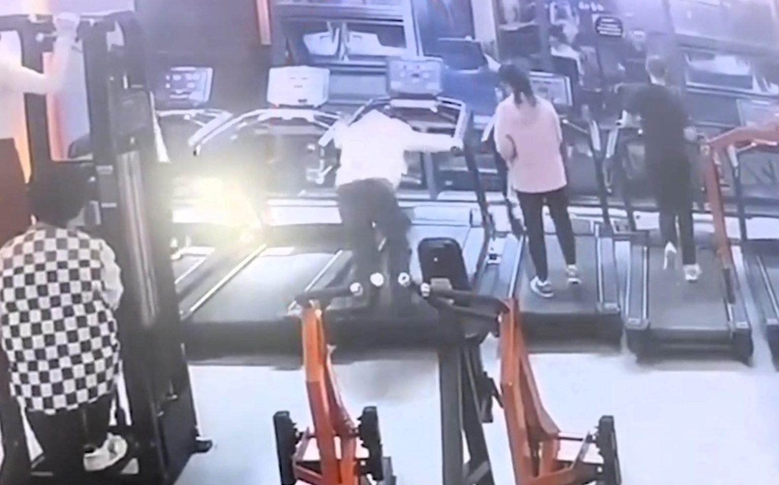 Woman in heels falls off treadmill and sues gym – court rules she’s 80% at fault, gym 20%, awarding her £3.5K despite unsafe footwear being cause of accident.