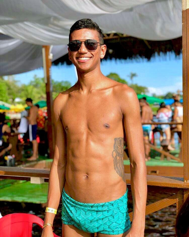 Social media star Nazário Melo has died from rare fungal meningitis linked to tuberculosis, leaving fans heartbroken as tributes pour in for the cheerful Brazilian influencer.