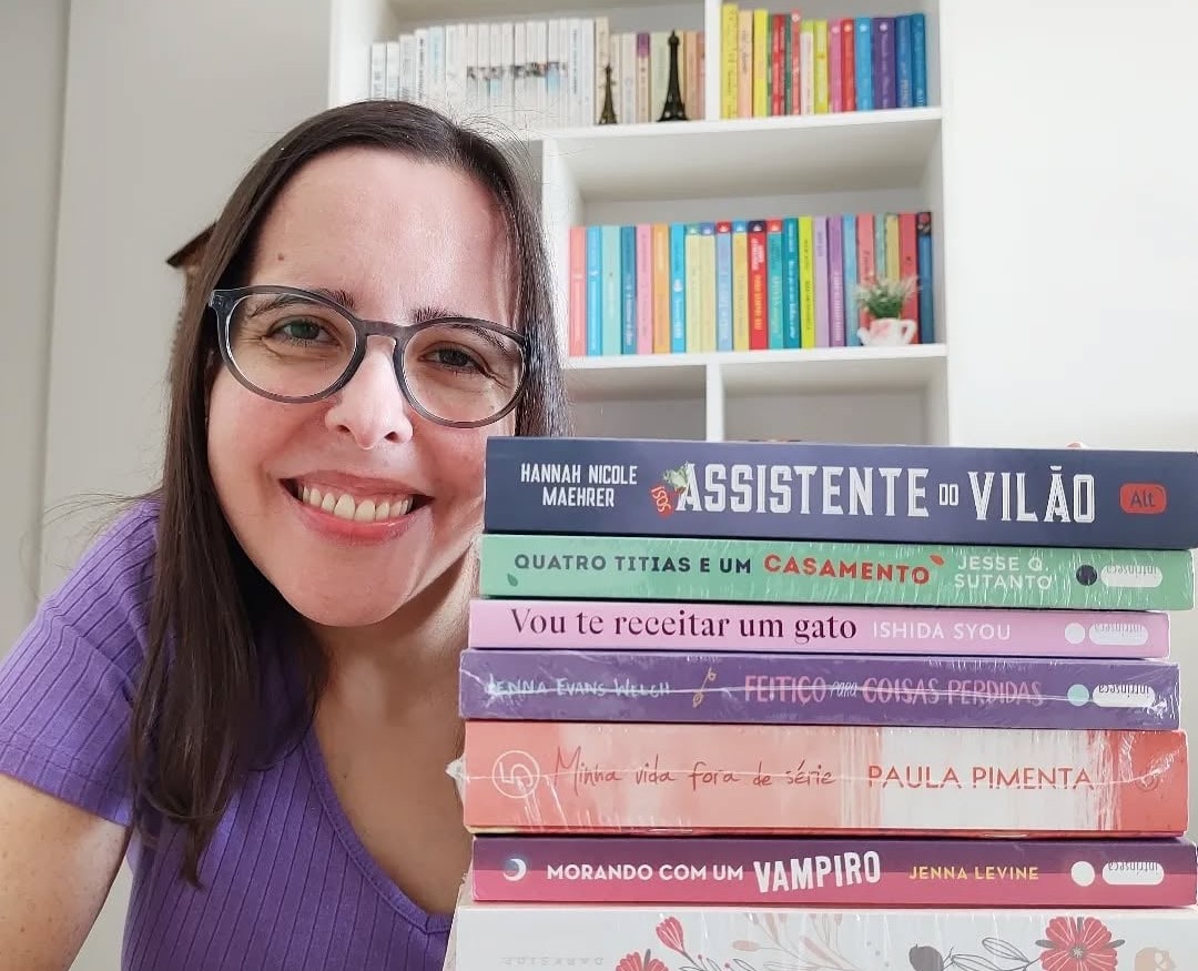 Book influencer Tais Bruna de Castro stabbed over 20 times by colleague in Brazil food hall - suspect allegedly angry over rejection and job transfer.