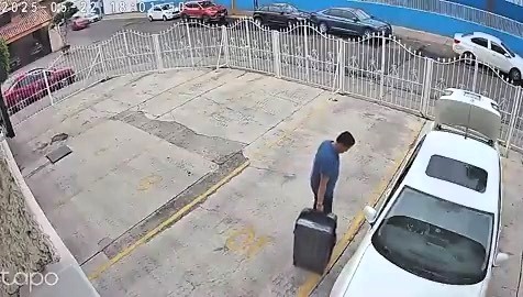 Chilling CCTV shows man carrying bin bag with woman's body before her confirmed death - Lorena Morales vanished in León, Mexico as suspect now held in custody.