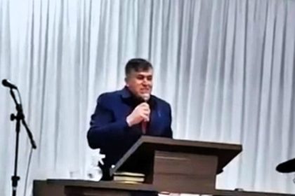 Pastor Sérgio Carvinho, 47, died suddenly during a live streamed sermon in Brazil while speaking about his late father. The cause is unconfirmed, but a heart issue is suspected.