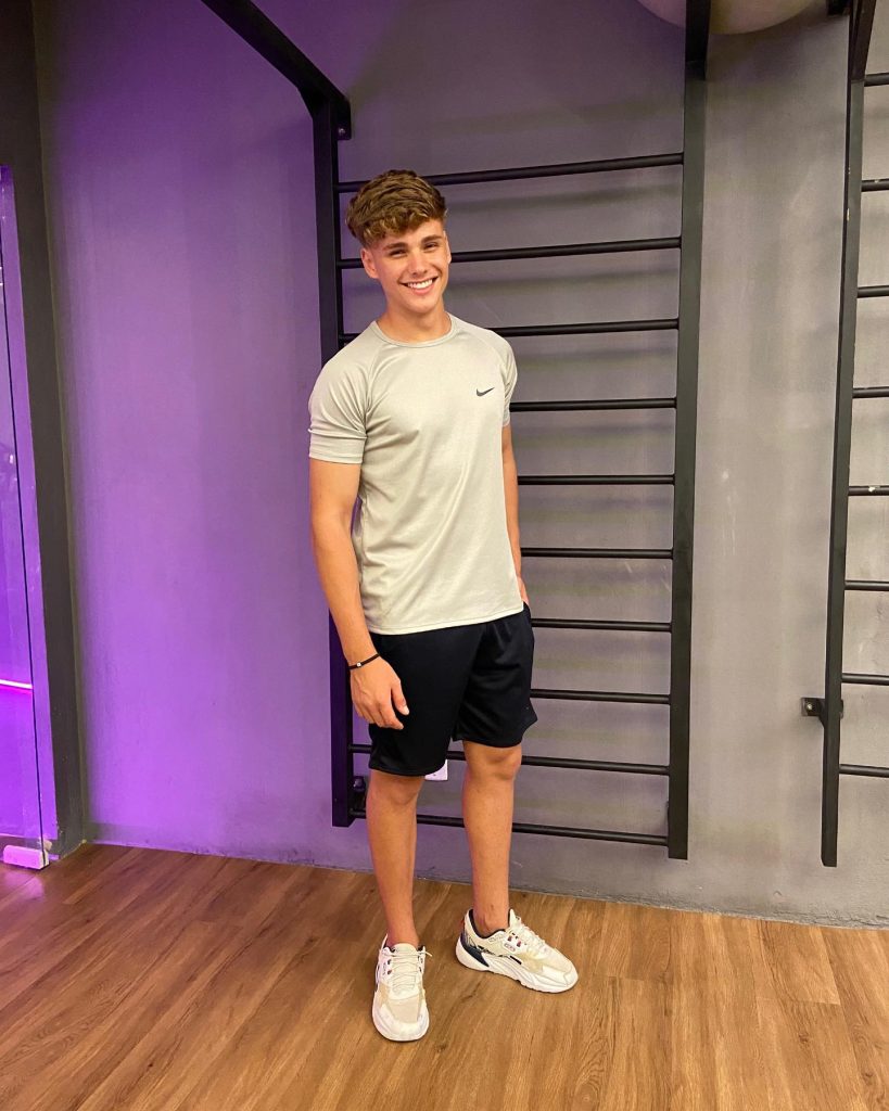 Teen model Nicolas Araújo Camassola, 17, tragically drowns after school photoshoot in Brazil. He was pulled under by strong tides despite rescue attempts.