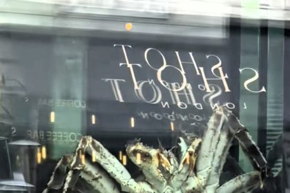 A woman was left in tears after spotting live crabs crammed in a tiny tank at London’s Novikov restaurant, sparking outrage online over animal cruelty and seafood display ethics.