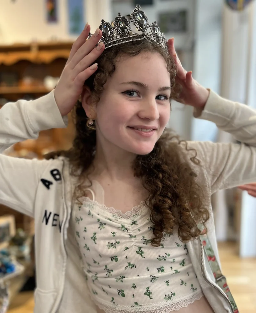 Mum warns parents after daughter, 16, diagnosed with rare silent cancer - a grapefruit-sized lump revealed aggressive SEF with few treatments and a five-year prognosis.