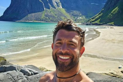 Mountain biker Andreas Tonelli died after falling 200m into a ravine in the Dolomites. The 48-year-old guide and influencer was found hours after his final summit post.