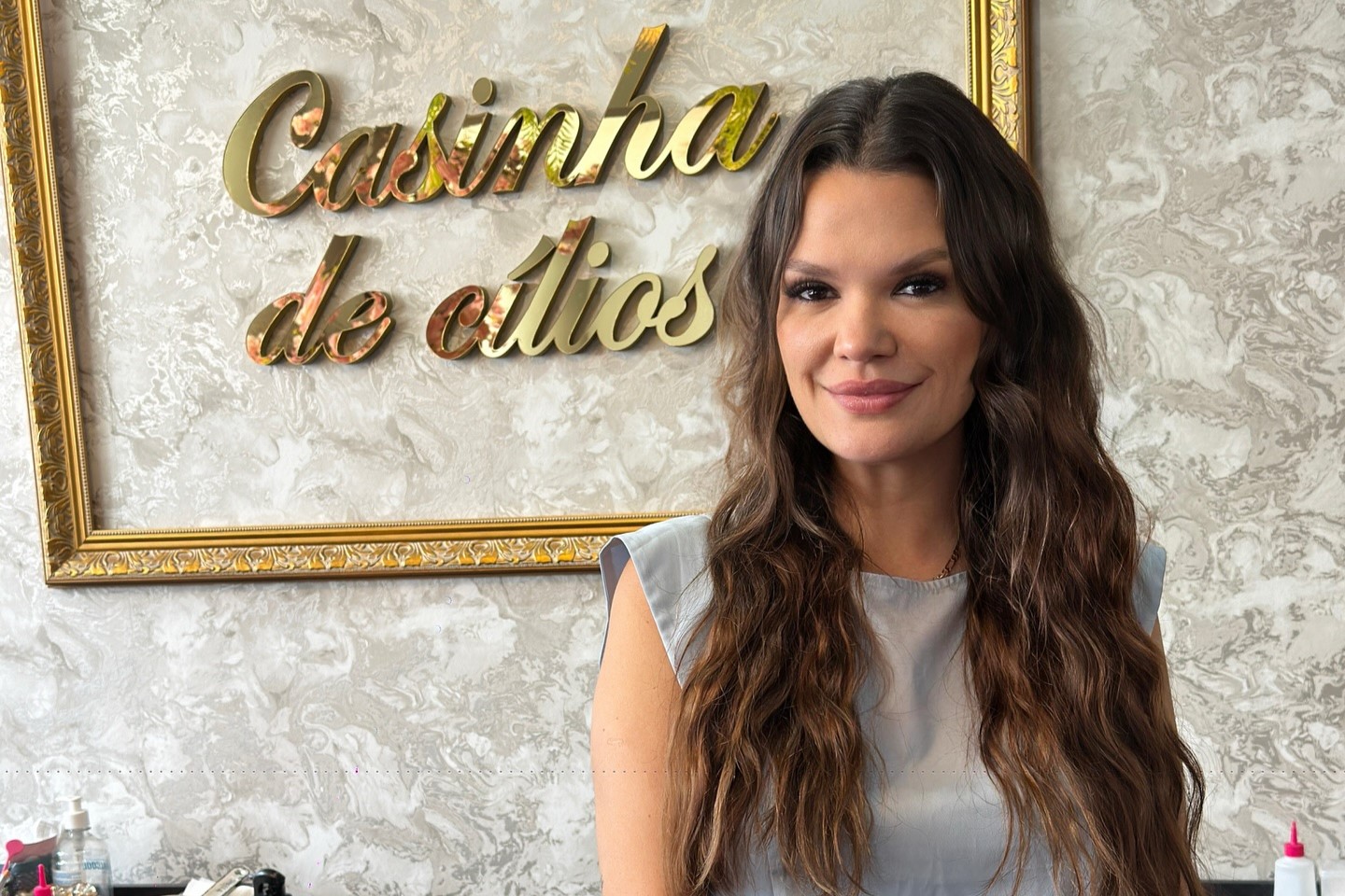 Mum and businesswoman Natália Thomazella, 40, died of cardiac arrest during a bum lift in a three-in-one surgery in Brazil - police are treating her tragic death as suspicious.