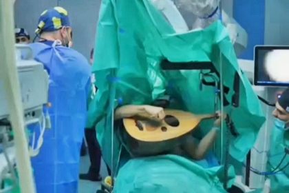 While undergoing brain surgery, Mohammed Sarbest Zakhoyi played a lute-like oud to help surgeons monitor vital brain functions, aiding in the successful removal of a tumor.